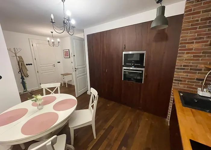 Royal Oak - 3bd 2ba With Parking And River View كراكوفيا