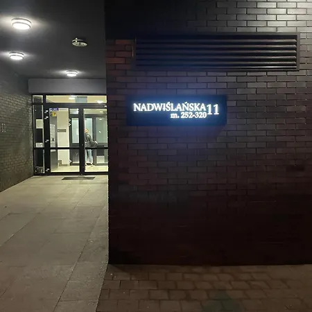 Royal Oak - 3bd 2ba With Parking And River View * Krakau