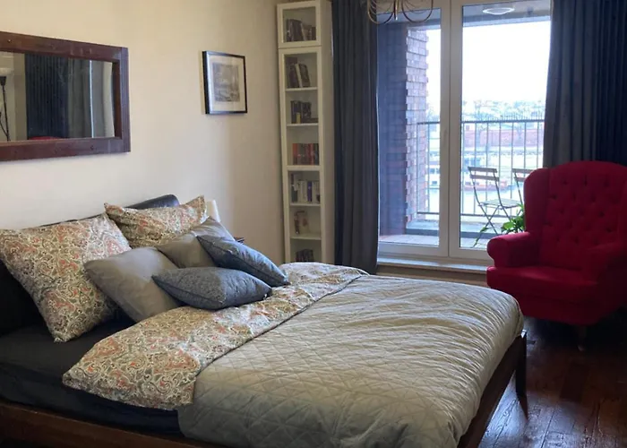 Royal Oak - 3bd 2ba With Parking And River View 公寓 克拉科夫