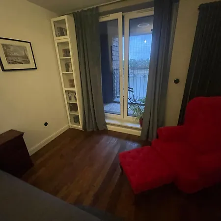 Royal Oak - 3bd 2ba With Parking And River View *